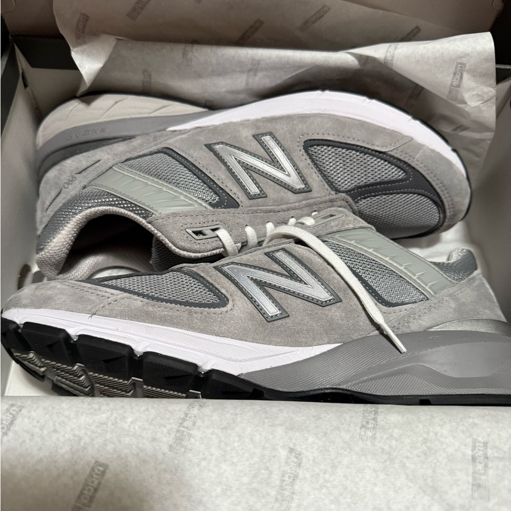 New Balance 990V5 Gray Men’s size 11